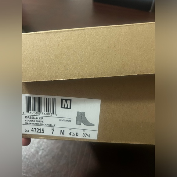 Clark’s Isabela zip booties - Picture 2 of 4